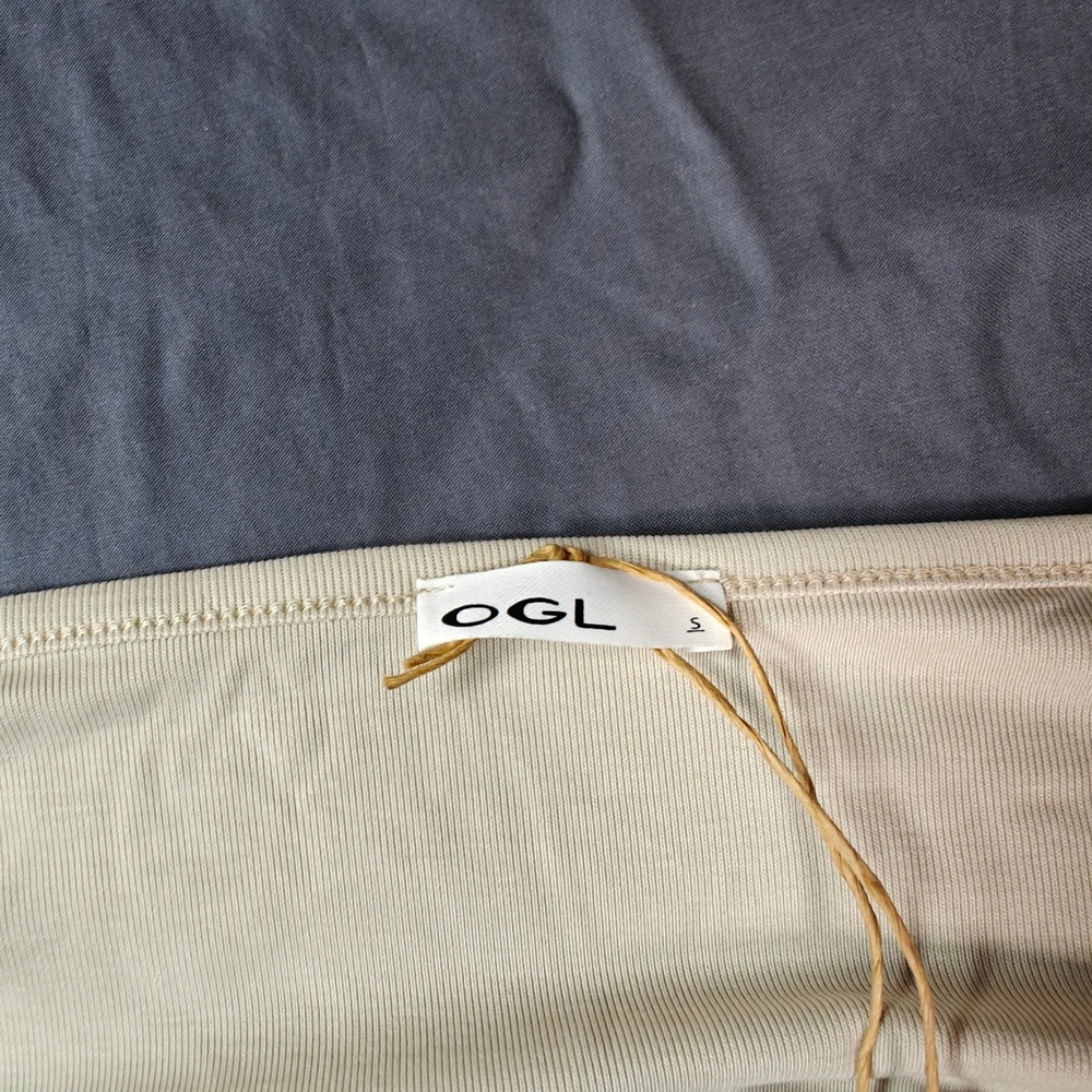 OGL Scoop Neck Short Sleeve Tucked Tee Small - Picture 8 of 10